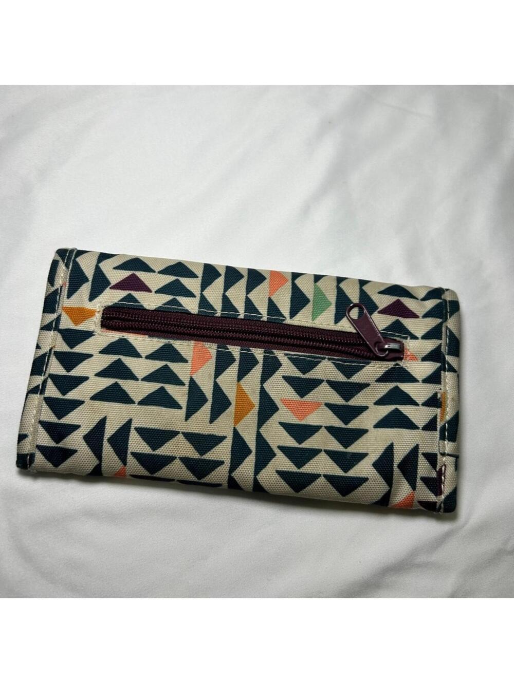 KAVU Multicolor Geometric Wallet - Picture 2 of 3